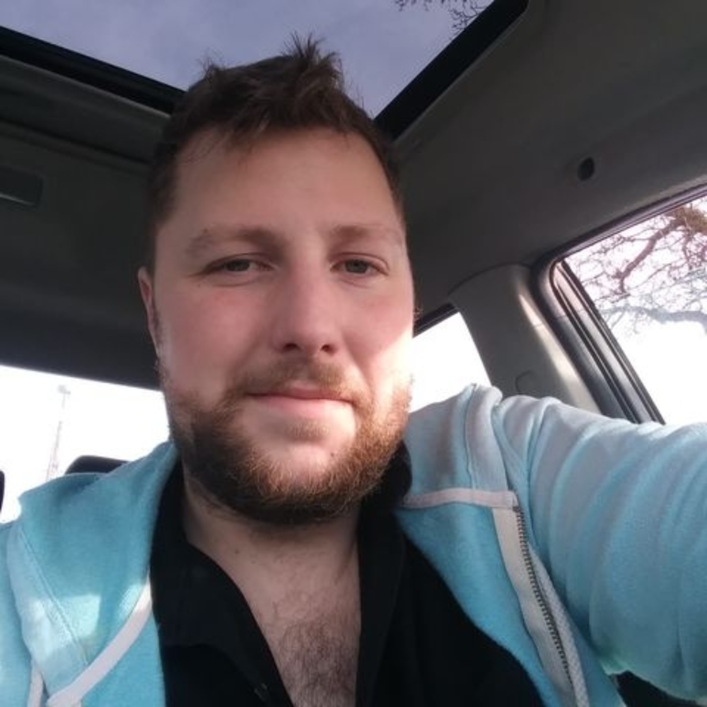 Meet your Posher, Travis